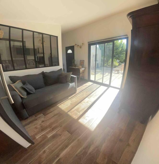 Studio Nîmes Dış mekan fotoğraf